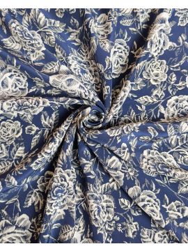 Крепдешин белые розы на синем фоне ETRO